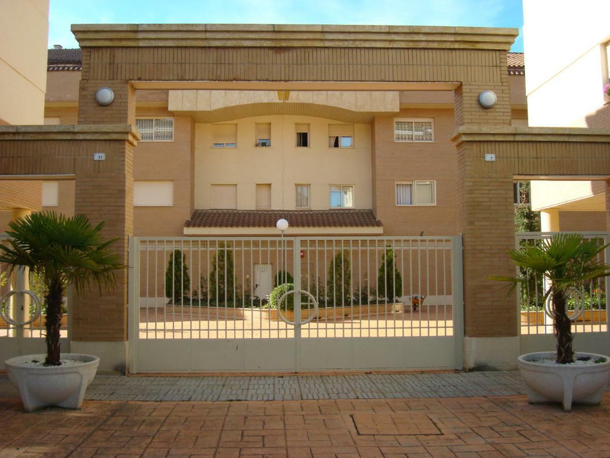 Alameda Del Tormes Apartment Santa Marta de Tormes Ngoại thất bức ảnh